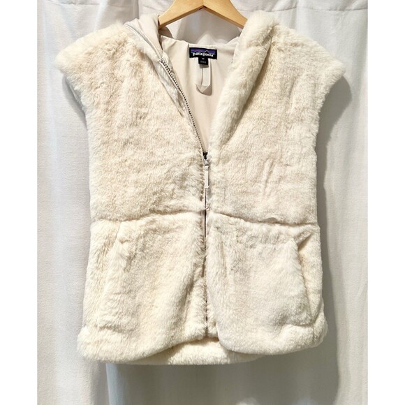 Patagonia Womens XS Hooded Vest Full Zip Ivory White Faux Fur Winter Plush Luxe - Picture 2 of 8
